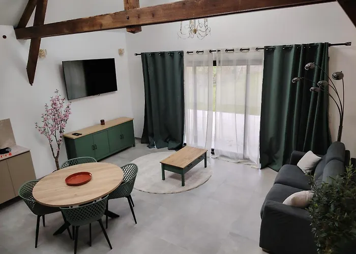 Le Petit Marais Villa